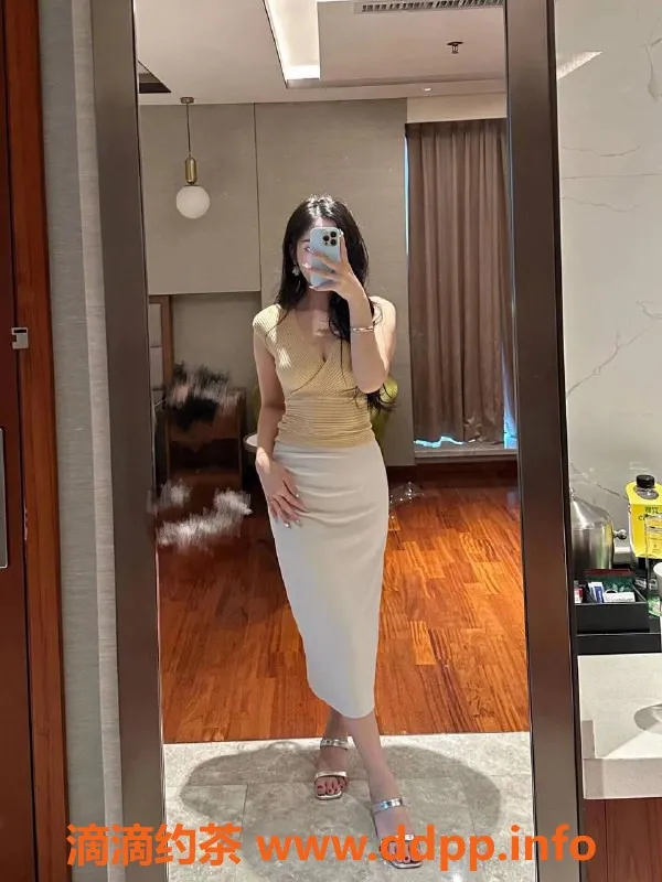 郑州楼凤资源信息,管城区21岁新人软软，166cm、50kg，亲密调情服务