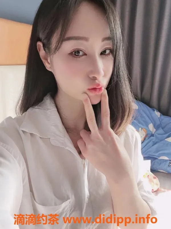 西安楼凤-高新小少妇十一，服务态度超好，5p起价