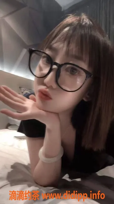 成都上门服务-武侯区宁宁，身材出众，课程仅需7/12