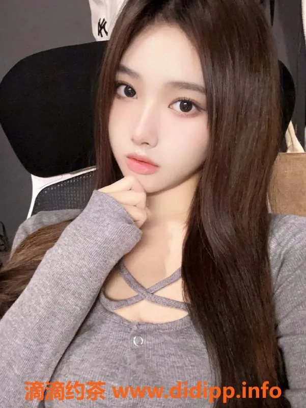 广州楼凤-天河南雪20岁新生，165高挑，精彩夜课等你来体验