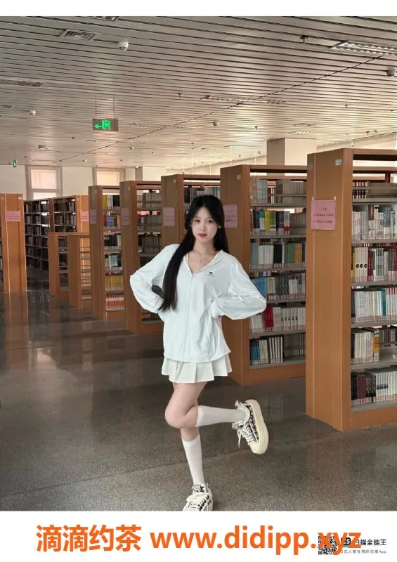 赣州楼凤-18岁波霸菜菜，165cm，36D，服务一流