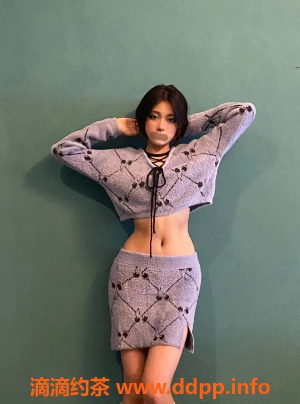 昆明楼凤-盘龙小猫，18岁嫩妹，900元起，服务优质！