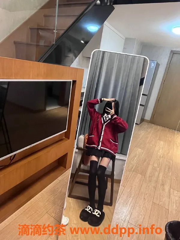 台州楼凤-台州路桥🌹七七19岁 160cm 43kg 靠谱品茶服务