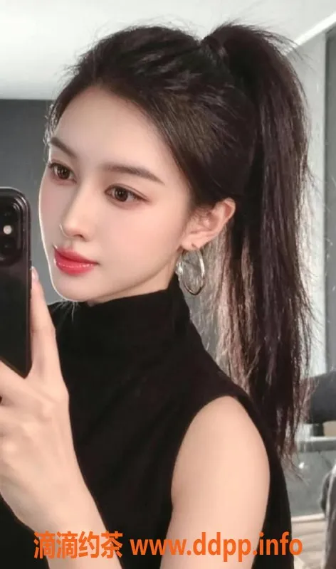 成都楼凤-武侯区潞潞，身材完美的御姐体验