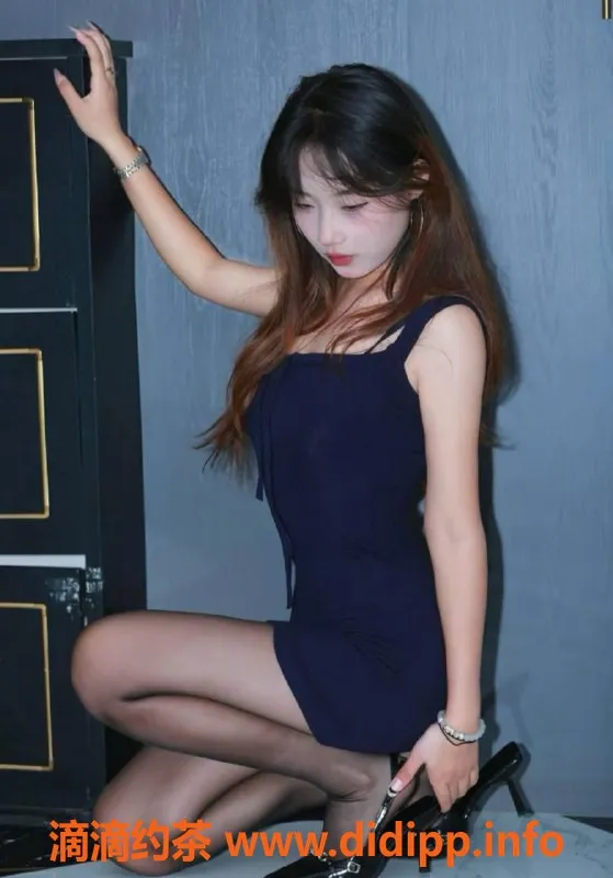 嘉兴楼凤-南浔区小巾巾，165cm身材火辣，诱惑b罩杯