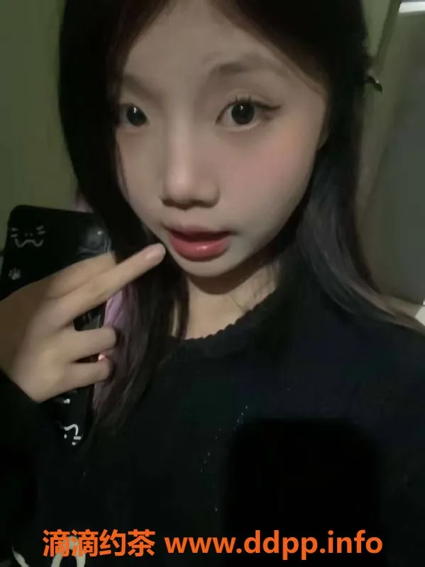 成都楼凤-高新区嫩妹莉莉，身材颜值俱佳，课程仅需6元