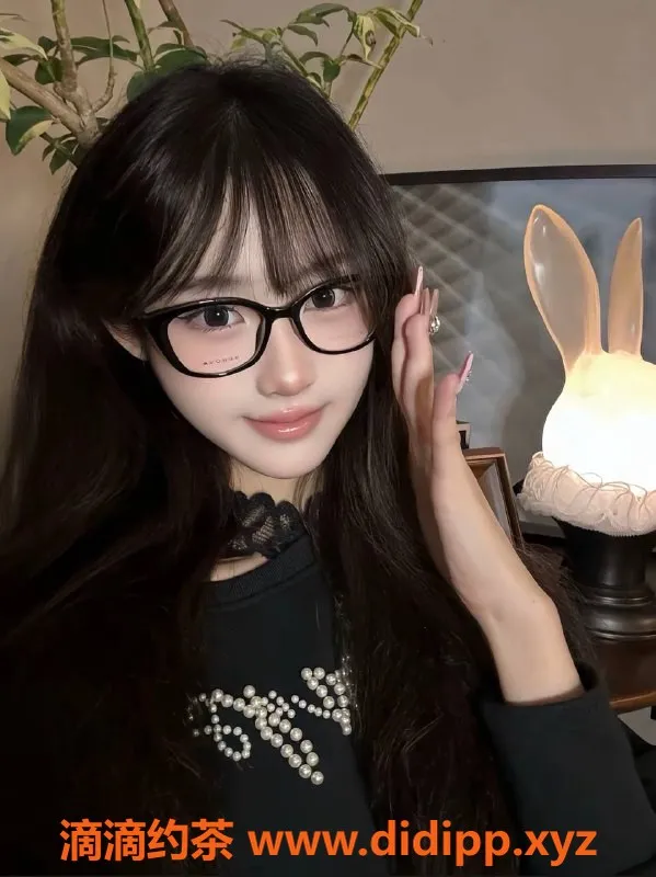 嘉兴楼凤资源信息,静香｜嘉兴女大学生，167cm身材，黑丝眼镜妹