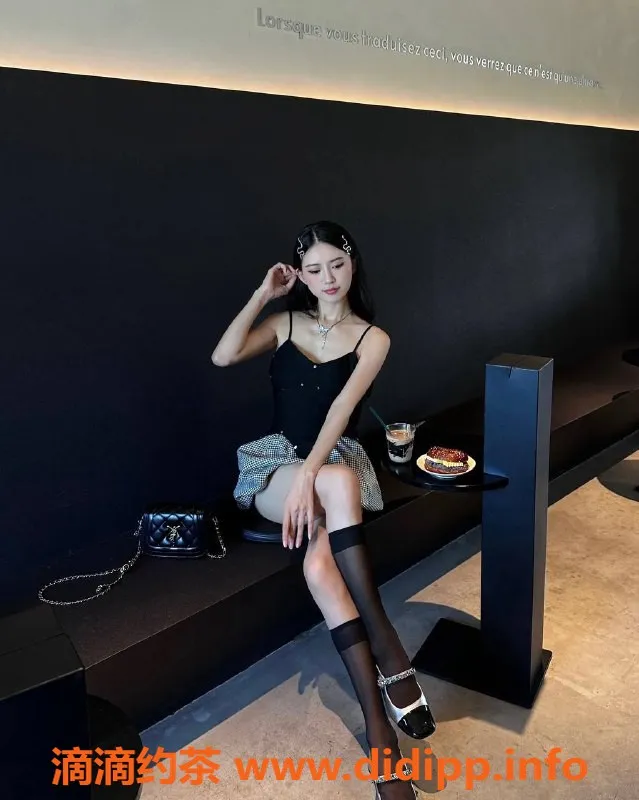 嘉兴楼凤资源信息,泡泡｜嘉兴秀洲区大长腿女神，174cm，90斤