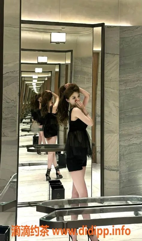 嘉兴楼凤-湖州吴兴区175美女晶晶，牛奶肌实力表现