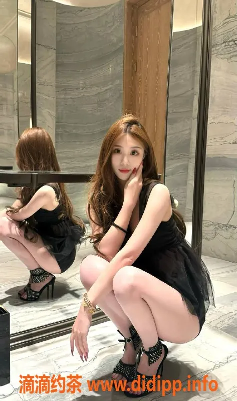 嘉兴楼凤-湖州吴兴区175美女晶晶，牛奶肌实力表现