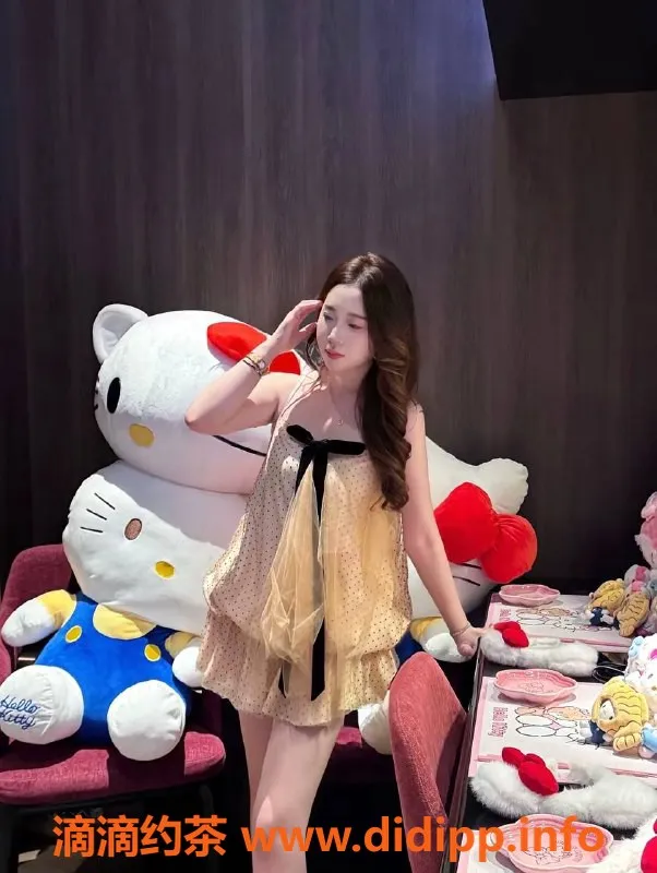 嘉兴楼凤-糯糯：168大长腿，92斤呆萌美女来袭！