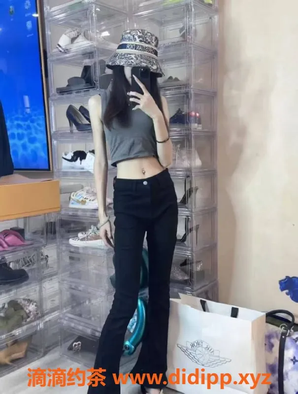 昆明楼凤-西山区昭昭，700P共浴舌吻，69服务