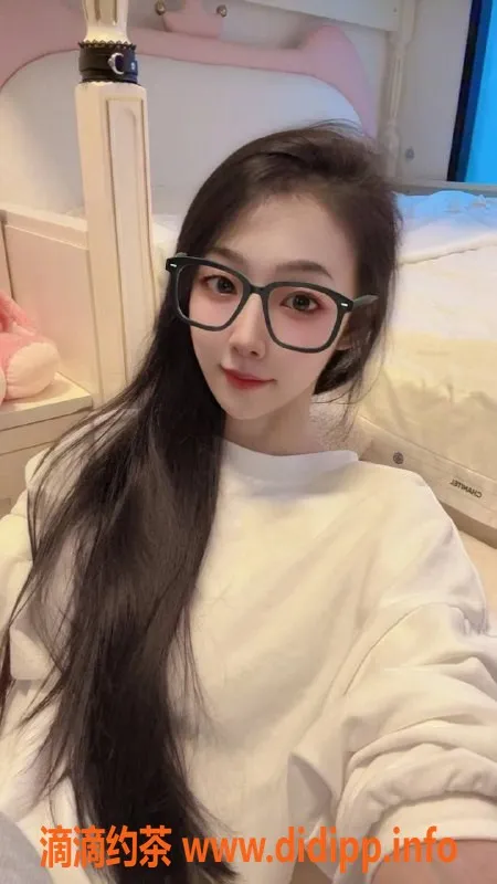 昆明楼凤-盘龙区朵朵，1300元享豪华服务