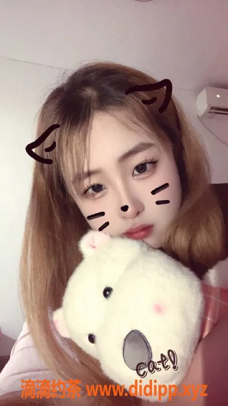 成都楼凤资源信息,武侯区嫩妹小曦，精致服务火热中！