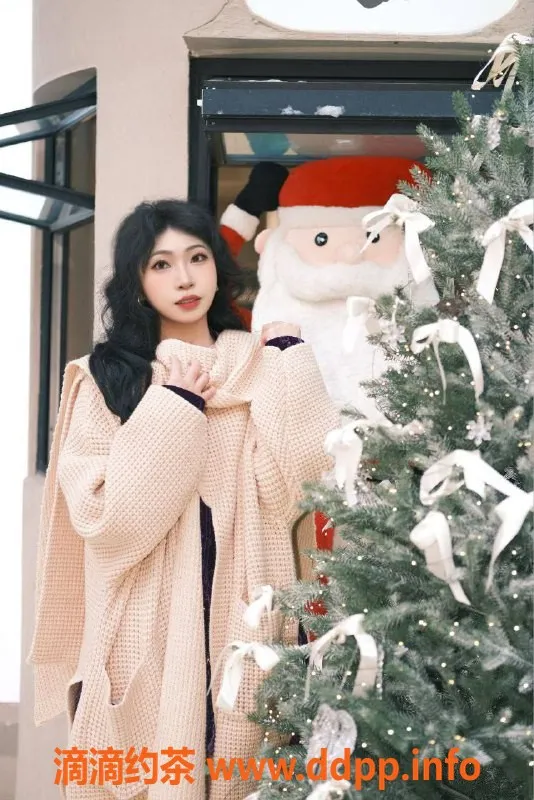 成都楼凤资源信息,武侯区桃桃，嫩妹学生，身材不错，服务热情