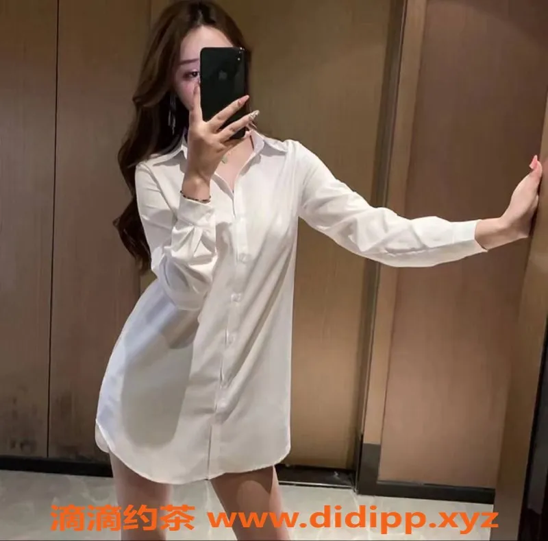 成都楼凤资源信息,成都国庆KTV专场，服务一条龙，尽享乐趣