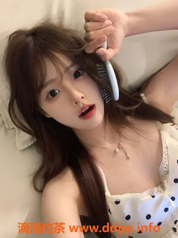 广州楼凤-番禺20岁文艺学妹婉汐，身高165，茶水费600起