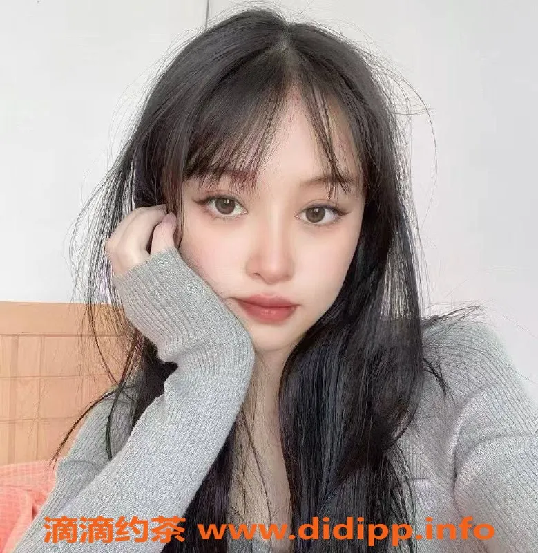 郑州楼凤-高新区予落，21岁170cm C+胸，服贴服务