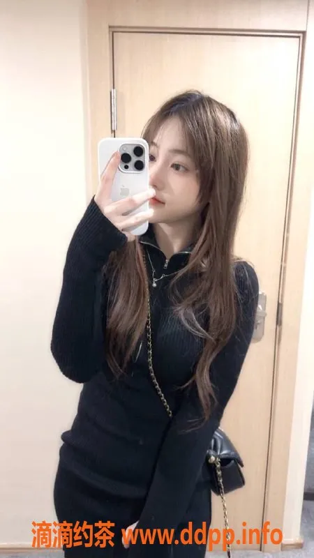 成都楼凤-成华区嫩妹苒苒，160cm，45kg，500元起