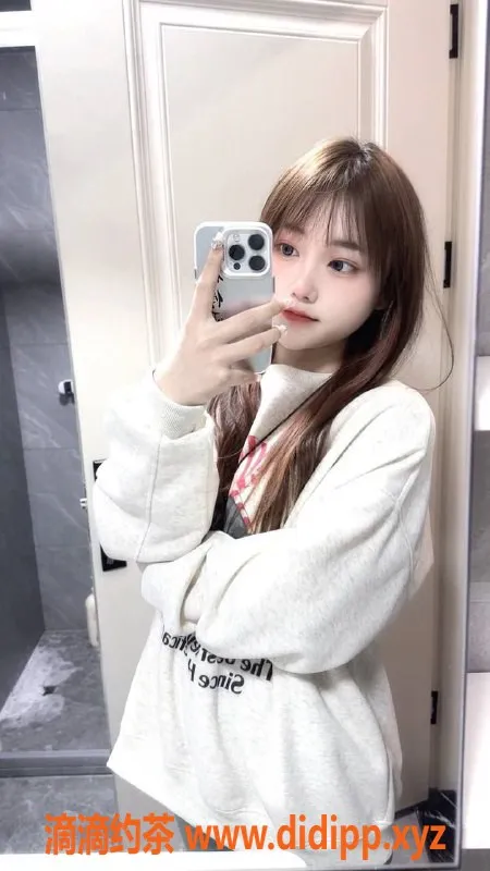 成都楼凤资源信息,成华区嫩妹苒苒，160cm，45kg，500元起