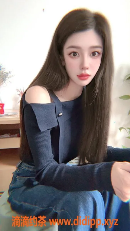 南京楼凤资源信息,秦淮区小v，165cm，25岁，800p超值体验！