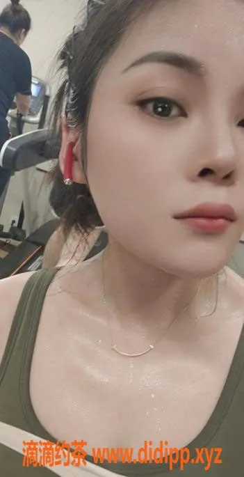 上海楼凤-杨浦区25岁小姐 深KH服务仅需600元