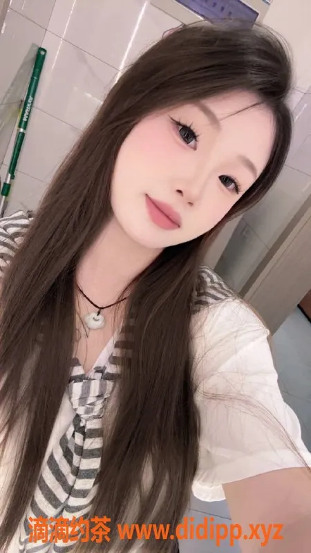 杭州楼凤-上城区桃子，700元超值嫩妹服务