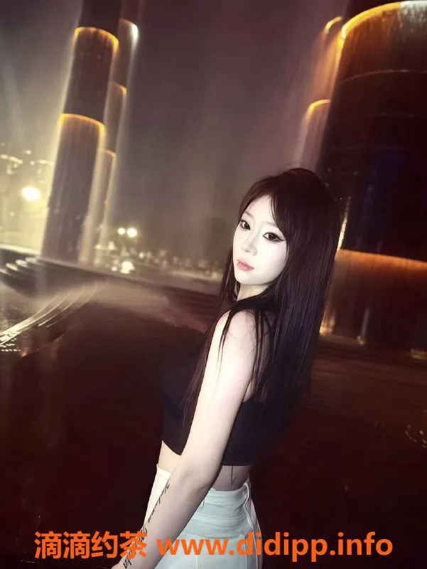 成都楼凤-武侯区嫩妹VV，胸D+，私处紧，超值服务