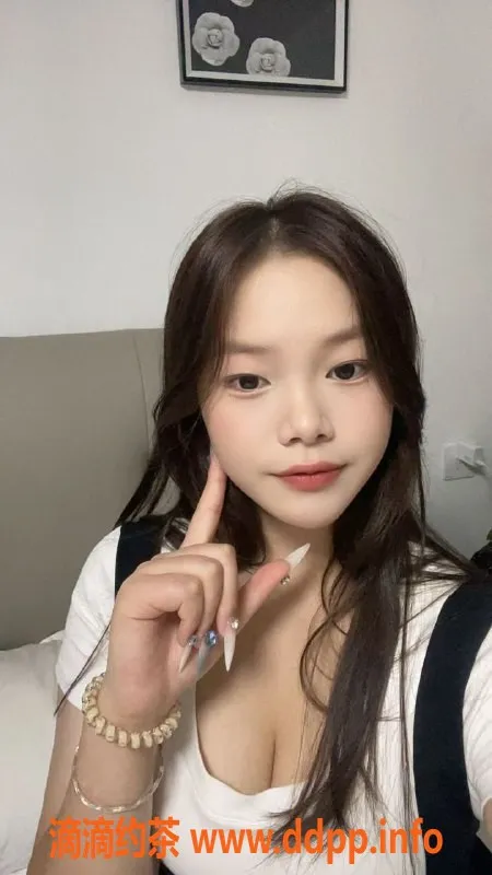 成都楼凤-武侯区嫩妹楠楠，身材迷人性价比高