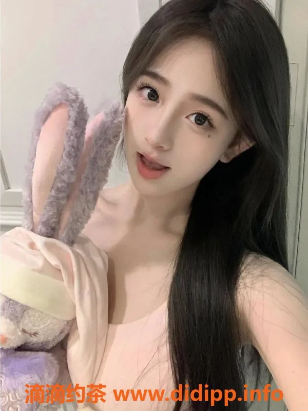 广州楼凤-增城20岁大二学妹，163cm/52kg/34C，茶水费便宜