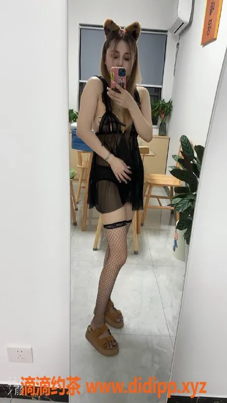 杭州楼凤资源信息,苏小小，28岁，158cm身高，93斤，34C 胸围服务