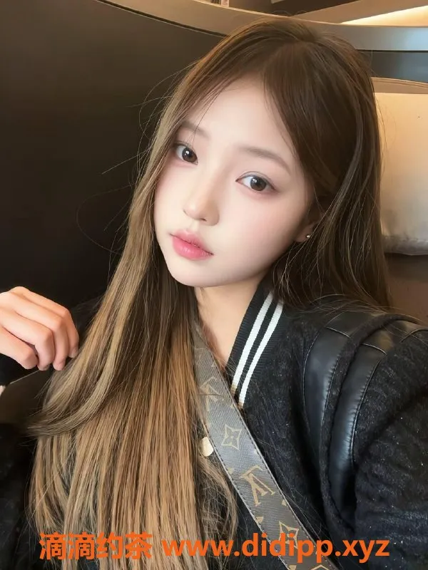 台州楼凤-台州路桥小苹果，160cm C+胸围，600元靠谱品茶