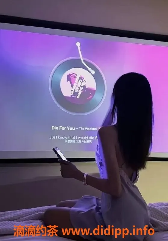 重庆女仆店-江北区美人私影女仆，18-22岁，92尺度服务