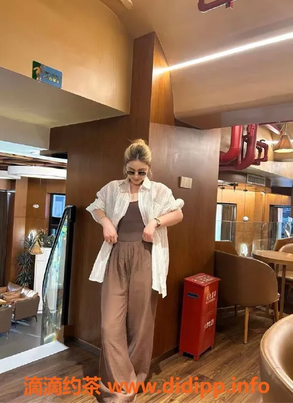 乌鲁木齐楼凤资源信息,可爱学生白小纯，身高173，体重100，C罩杯