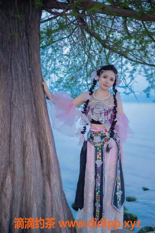 昆明楼凤-大理薇薇，600元随叫随到，陪浴服务极品