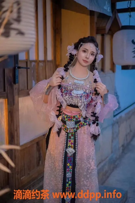 昆明楼凤-大理薇薇，600元随叫随到，陪浴服务极品