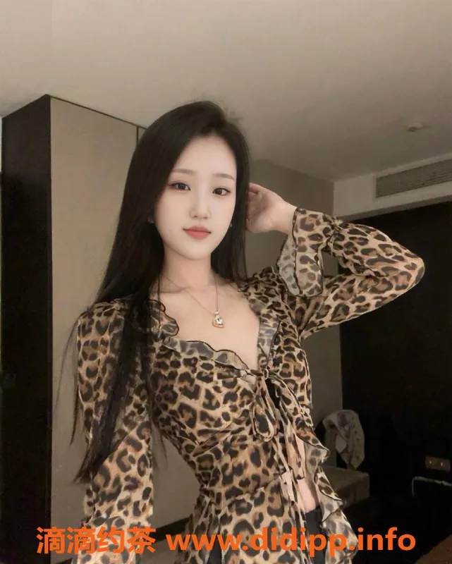 杭州楼凤-上城区嫩妹黎吱儿，900元服务随心选