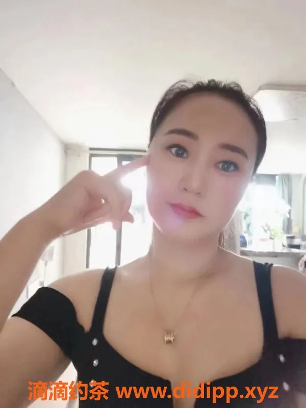 深圳楼凤-龙岗冰火少妇依娜，36C身材，服务多样