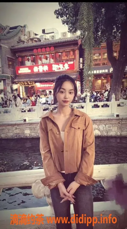 北京楼凤-重庆22岁温柔邻家妹子，茶费1K