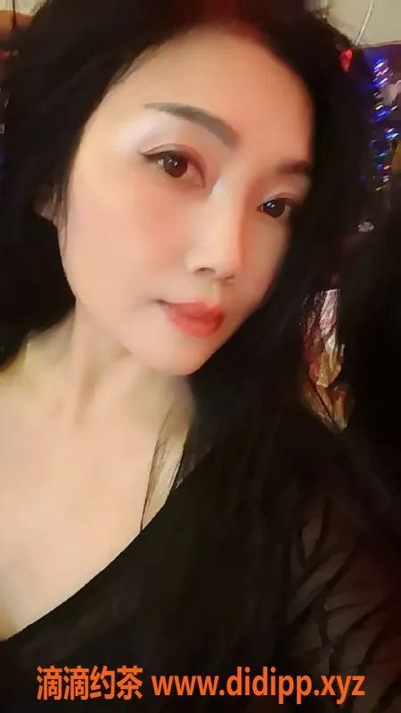 南昌楼凤-西湖熟女红红，29岁E罩杯，诱惑服务600起