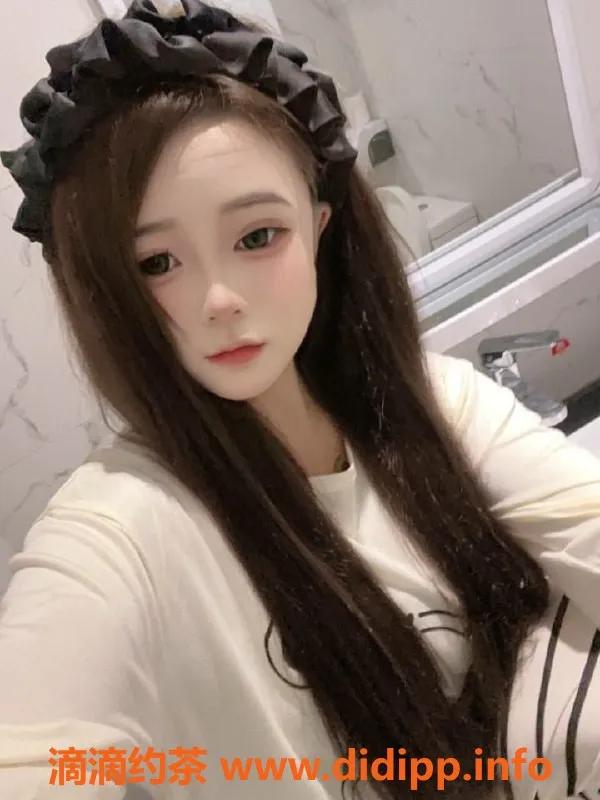 珠海楼凤-拱北小亭，气质优雅，身材完美的服务佳人