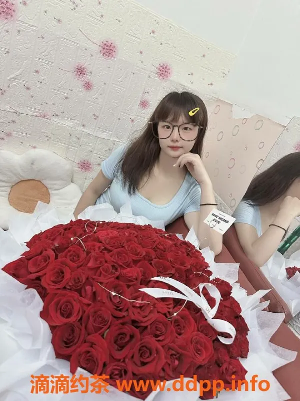 珠海楼凤-南屏草莓，身材火辣，服务一流