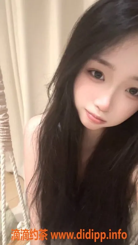 南昌上门服务-小影 | 170cm/48kg/18岁 | 丝袜诱惑等服务