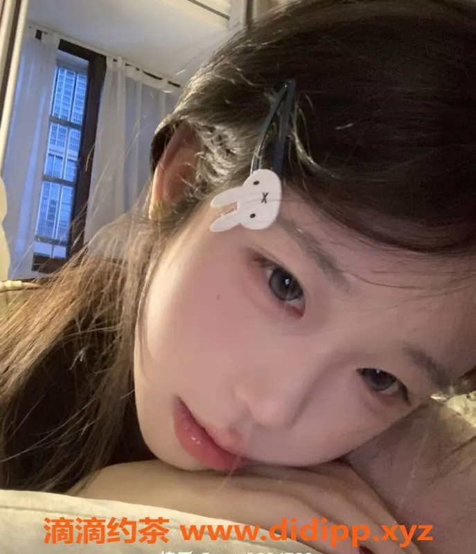 烟台楼凤-开发区学妹10张起，颜值在线