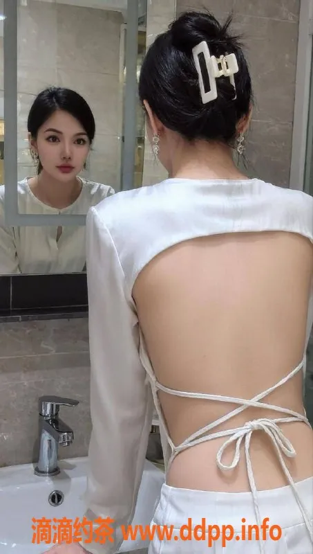 北京楼凤-重庆西儿，欧美身材大胸妹，1000元体验