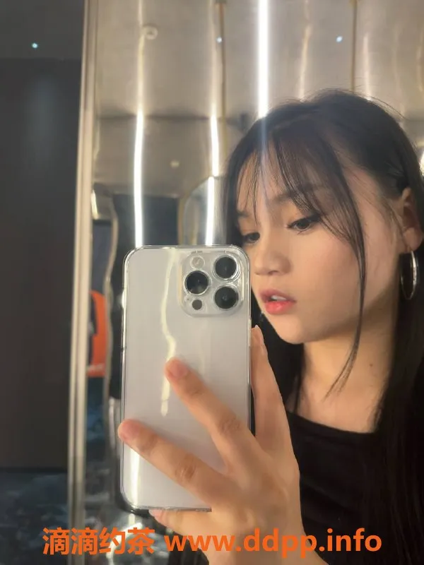 南京楼凤-建邺区兮兮，160cm B+罩杯，超值服务！