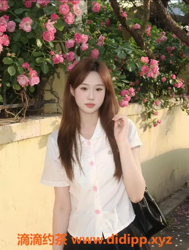 珠海楼凤-南屏嘻嘻，身高165、体重50，服务超赞