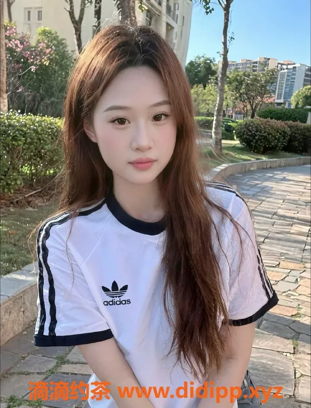 珠海楼凤-南屏嘻嘻，身高165、体重50，服务超赞