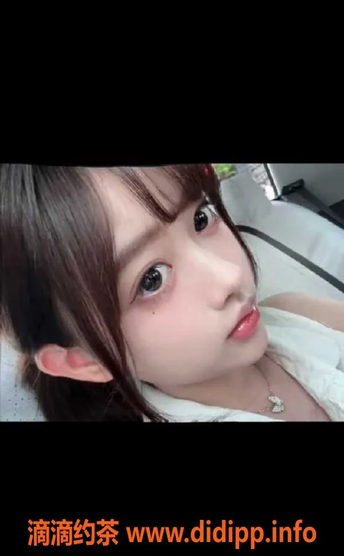 广州楼凤-天河心儿，22岁清纯少女，160身高，茶水费700起