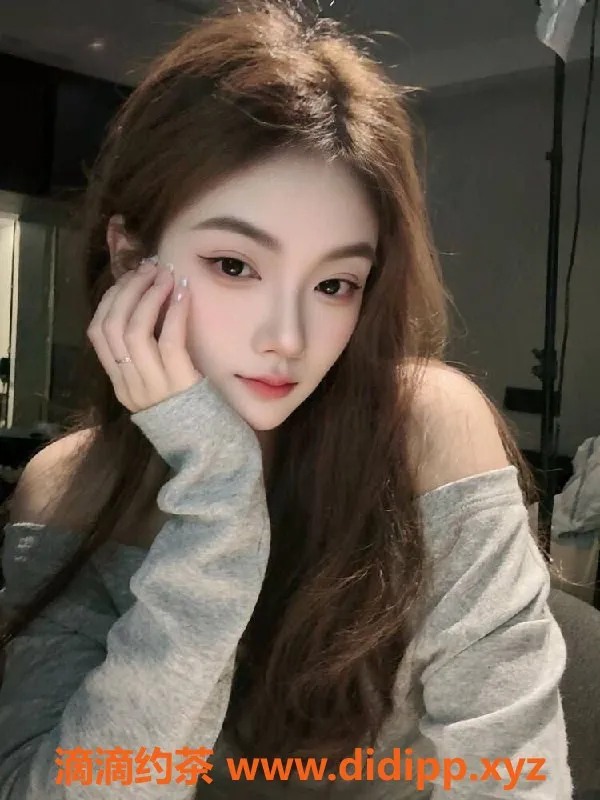 成都楼凤-成华区千羽，颜值与态度兼具的御姐车